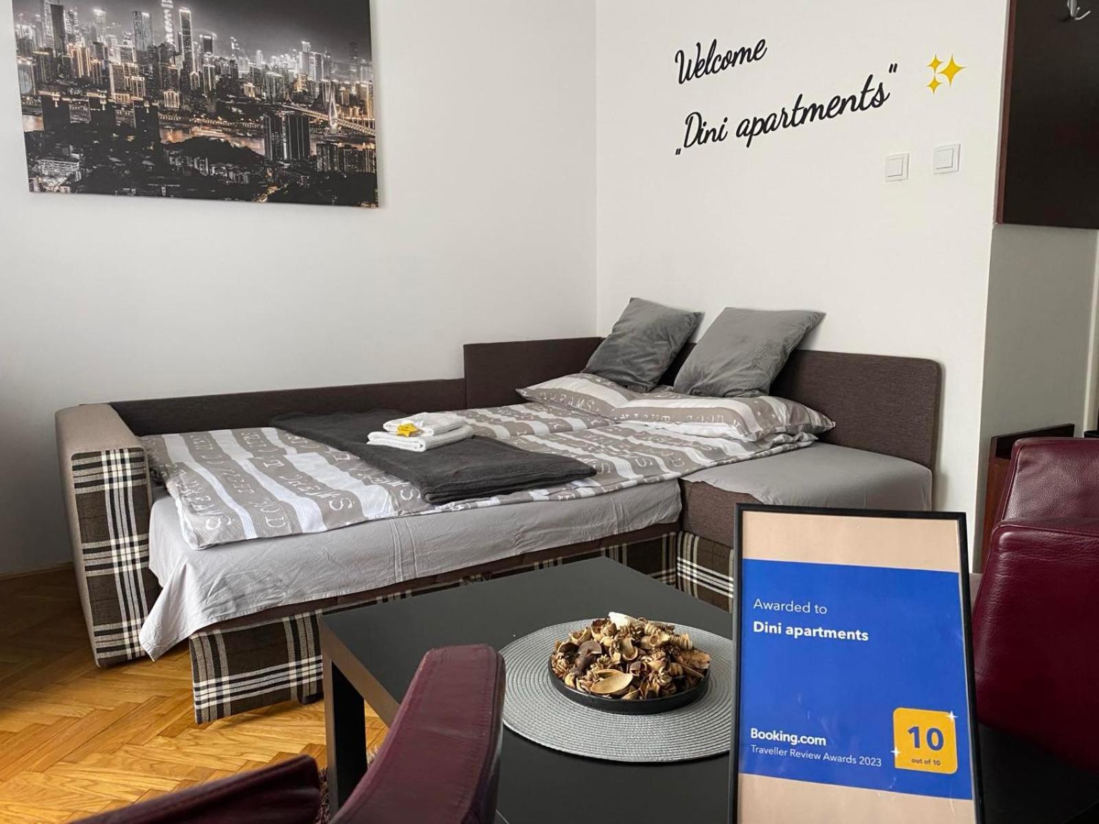 Dini apartments Novi Sad Bagian luar foto